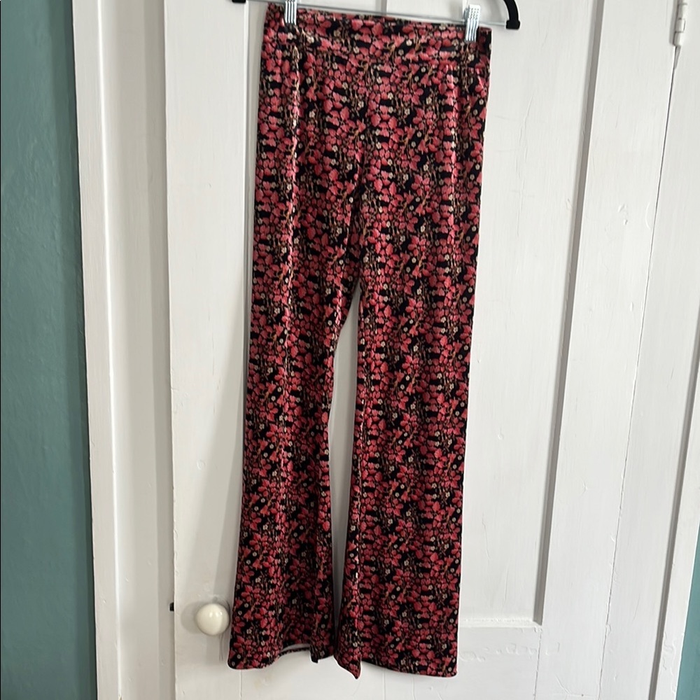 Natural Life Flare Velvet Floral Women's Pants
